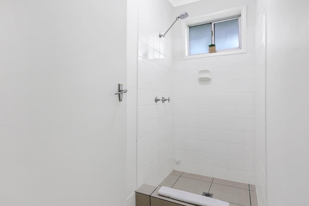 Holiday home Ultimate Burleigh Beach House Family Retreat! - 5 Bedrooms